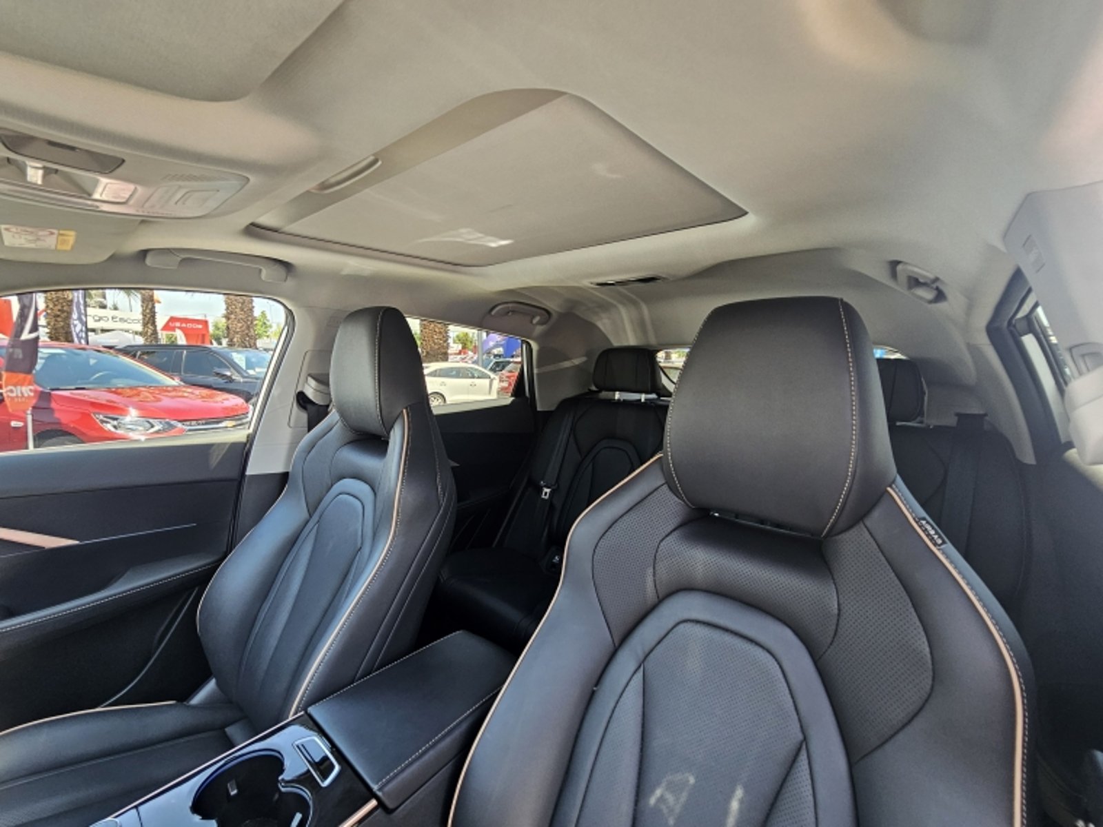 OMODA C5 1.6 T PRESTIGE AT 2025 - Imagen 9 de 20