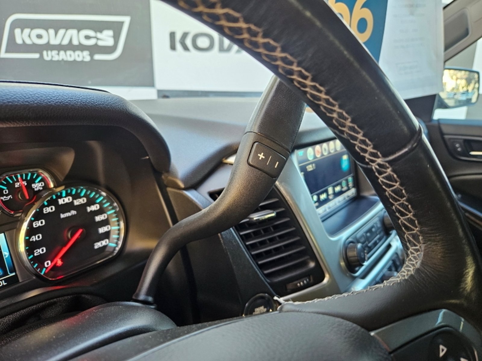 Chevrolet TAHOE 5.3 LT AT 4X4 2018 - Imagen 16 de 18