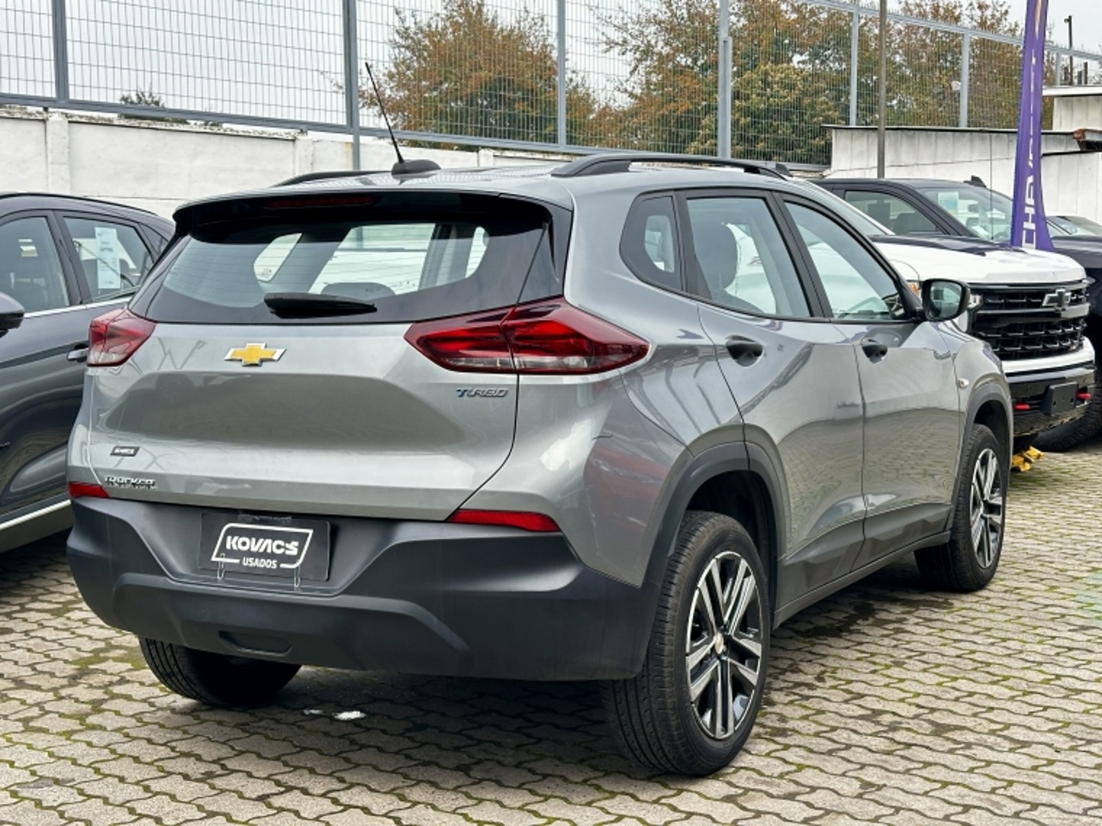 Chevrolet TRACKER 1.2T LS MT 2024 - Foto 5 de 18