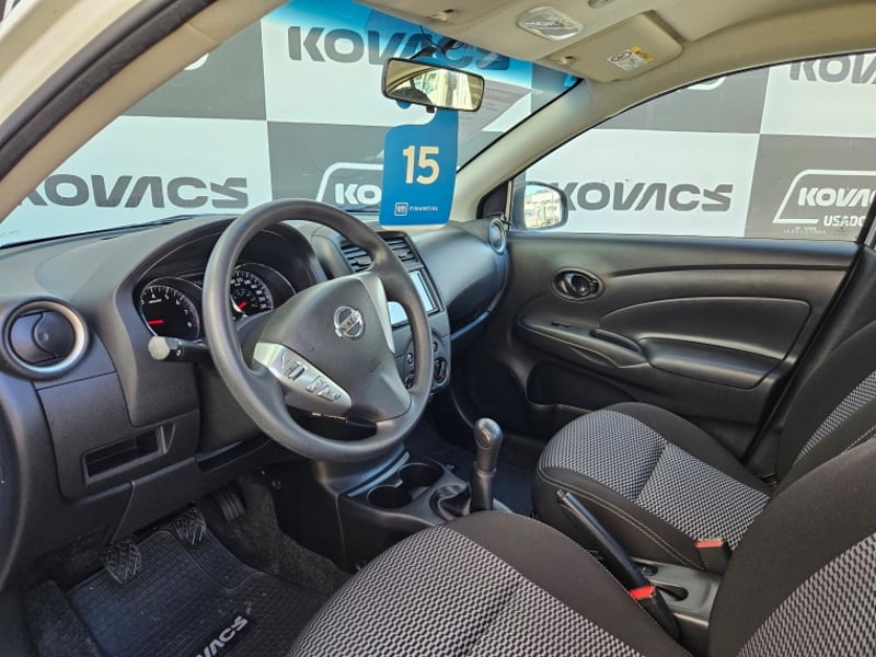 Nissan VERSA 1.6 V-DRIVE MT 2022 - Imagen 12 de 18