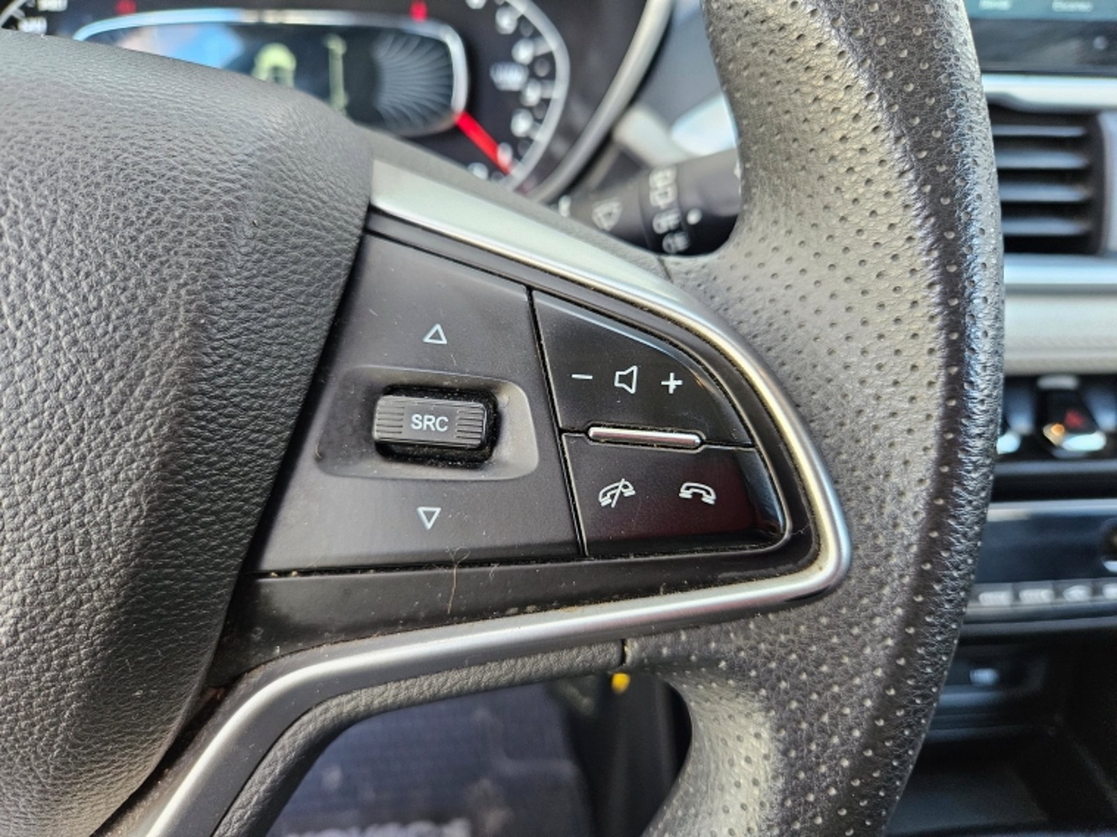 Chevrolet GROOVE 1.5 LTZ MT 2021 - Imagen 17 de 19
