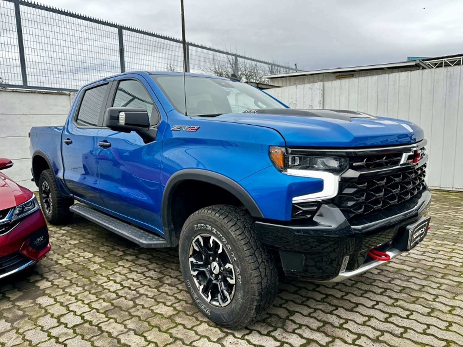 Chevrolet SILVERADO 6.2 AUT 2023 - Imagen 3 de 20