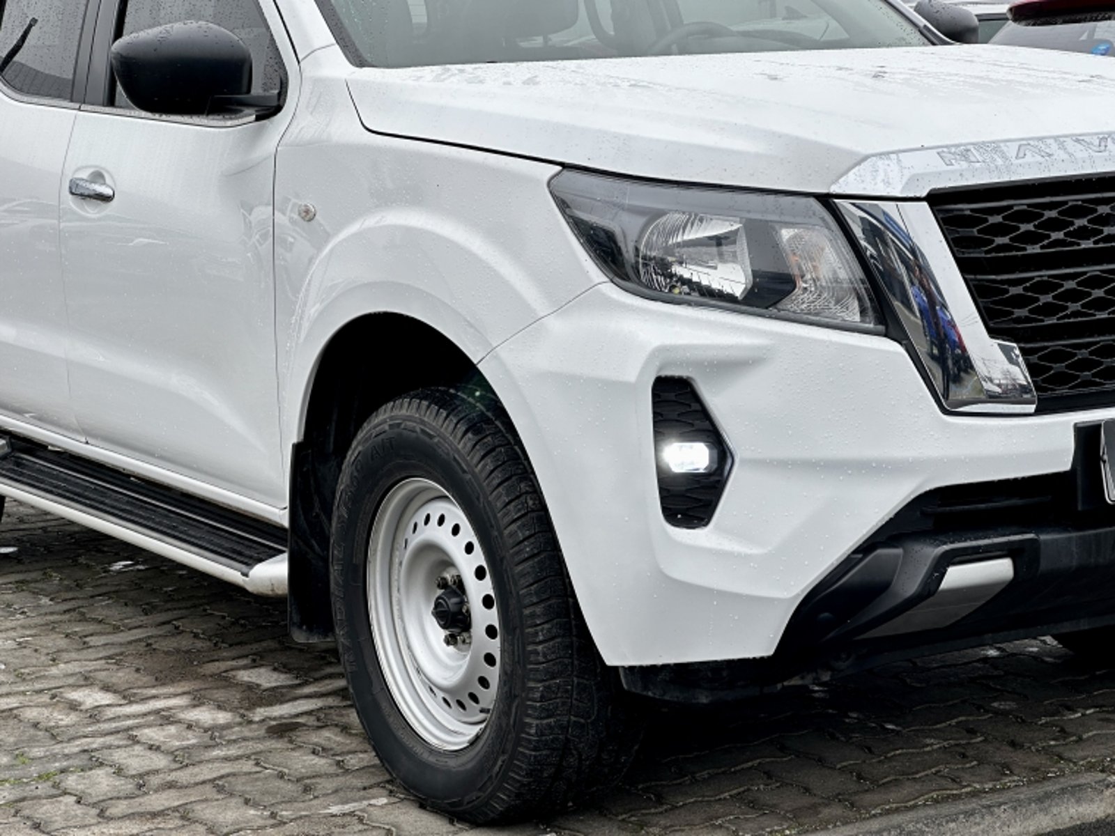 NISSAN NAVARA 2.3 MT 2021 - Imagen 4 de 19