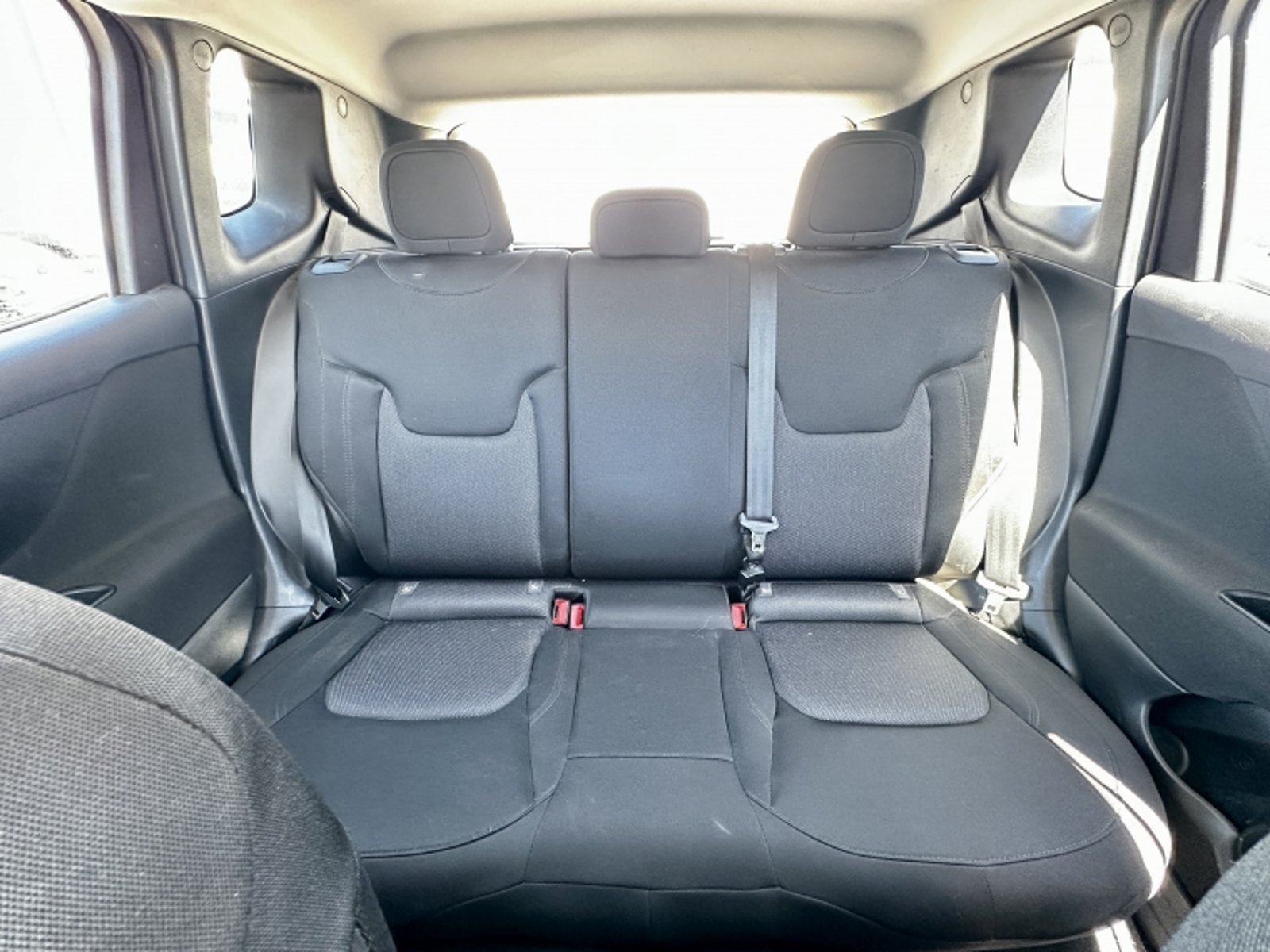 JEEP RENEGADE 1.8 SPORT LX AT 2022 - Imagen 17 de 20