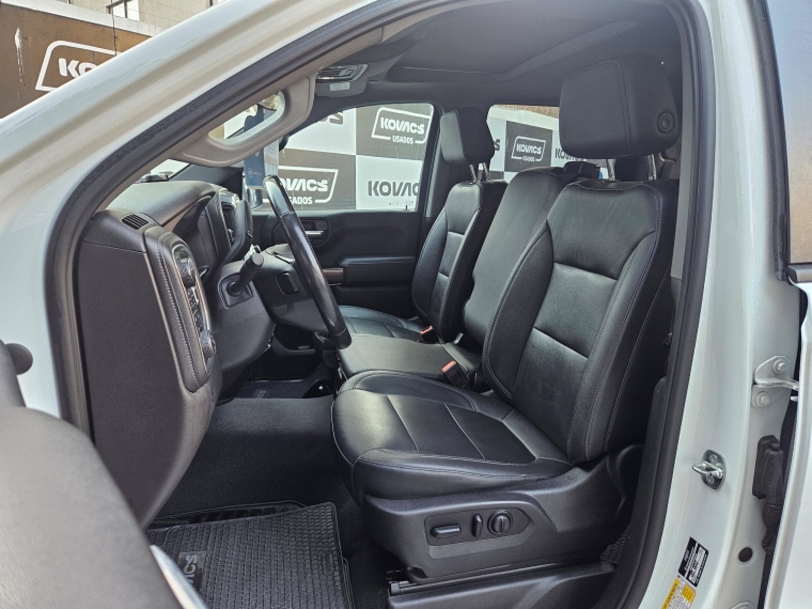 CHEVROLET SILVERADO 5.3 CC LT TB AT  4X4 2022 - Imagen 14 de 18