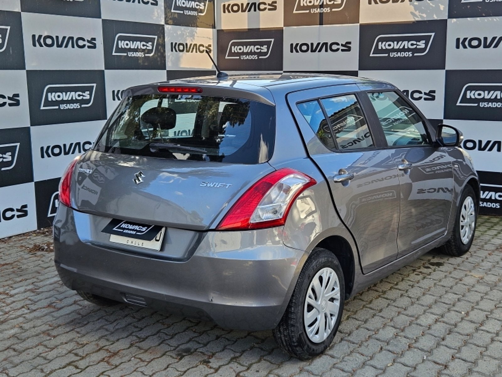 Suzuki SWIFT SWIFT GL HB 1.2 2017 - Foto 5 de 19