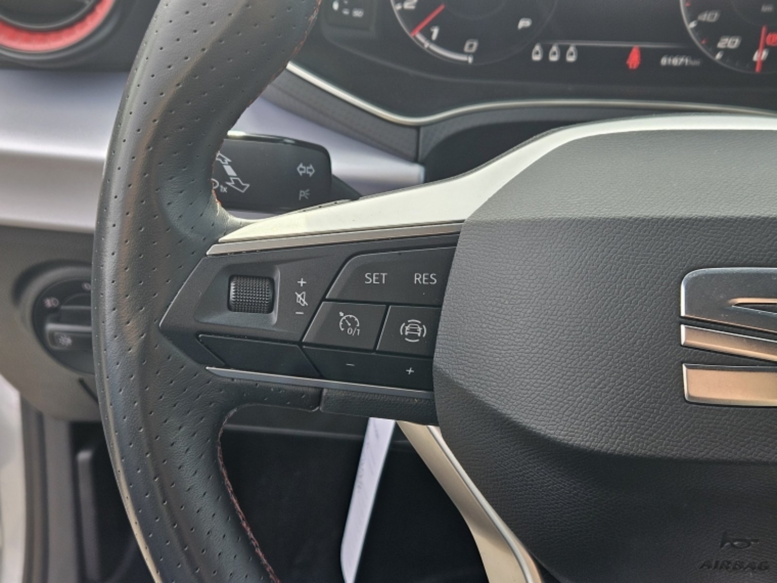 SEAT IBIZA 1.6 FR AT 2023 - Imagen 18 de 20
