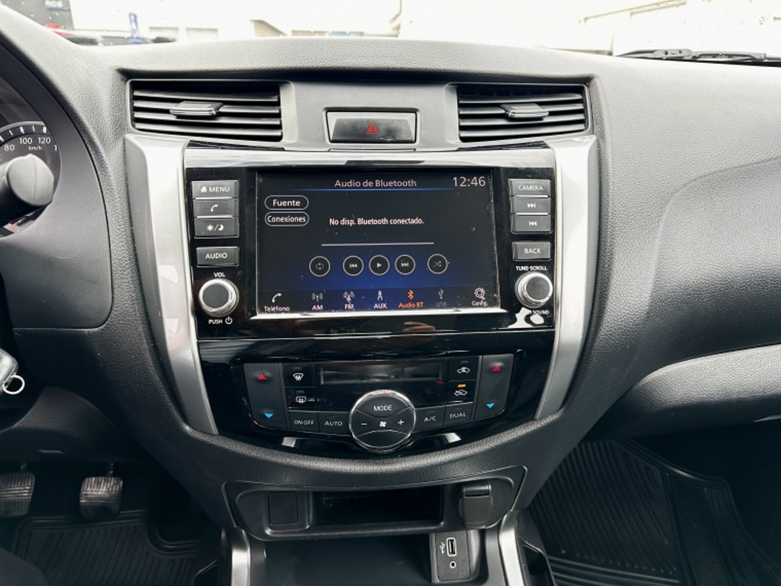 Nissan NAVARA 2.3 DC SE MT 4X2 DIESEL 2023 - Imagen 13 de 18