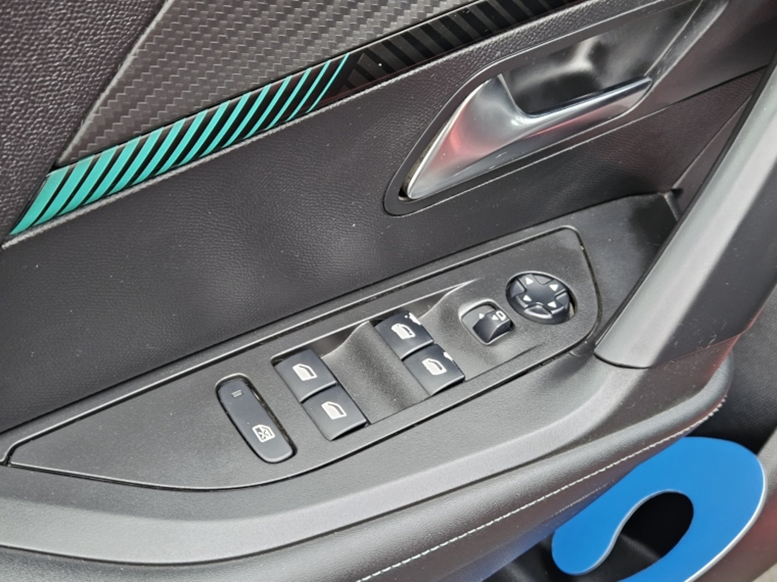 PEUGEOT 2008 1.2 ALLURE PACK PURETECH 130 AT 2008 - Imagen 15 de 20