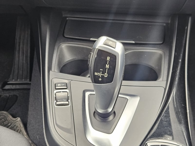 BMW 118 1.5 I 5 PUERTAS LCI AT 2017 - Imagen 12 de 20