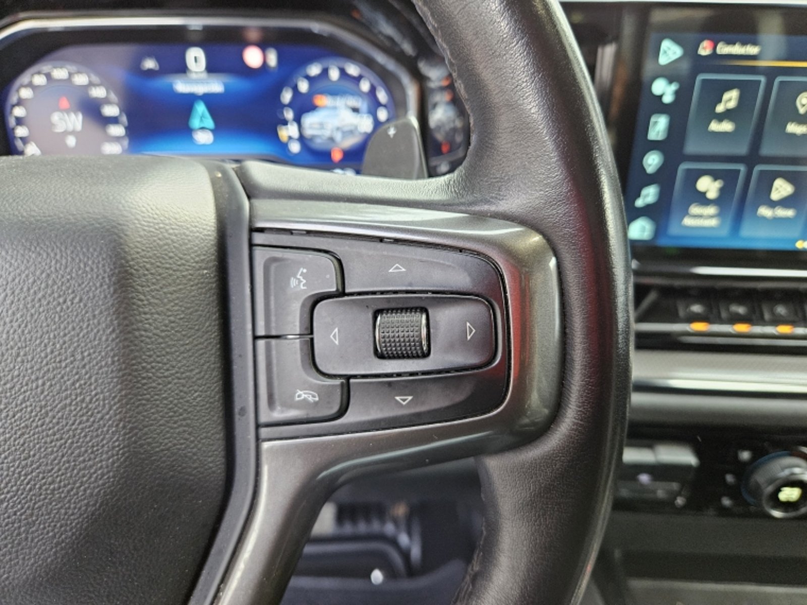 Chevrolet SILVERADO 6.2  ZR2  AT  4X4 2023 - Imagen 16 de 18