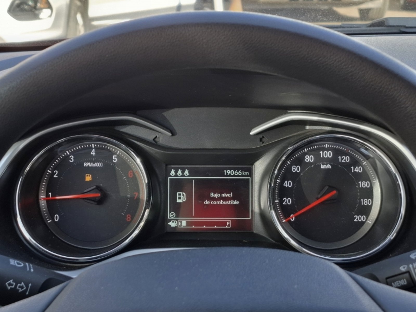 CHEVROLET ONIX LTZ MT 2024 - Imagen 11 de 20