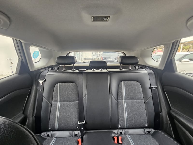 Chevrolet TRACKER 1.2 LTZ P MT 2023 - Imagen 14 de 20