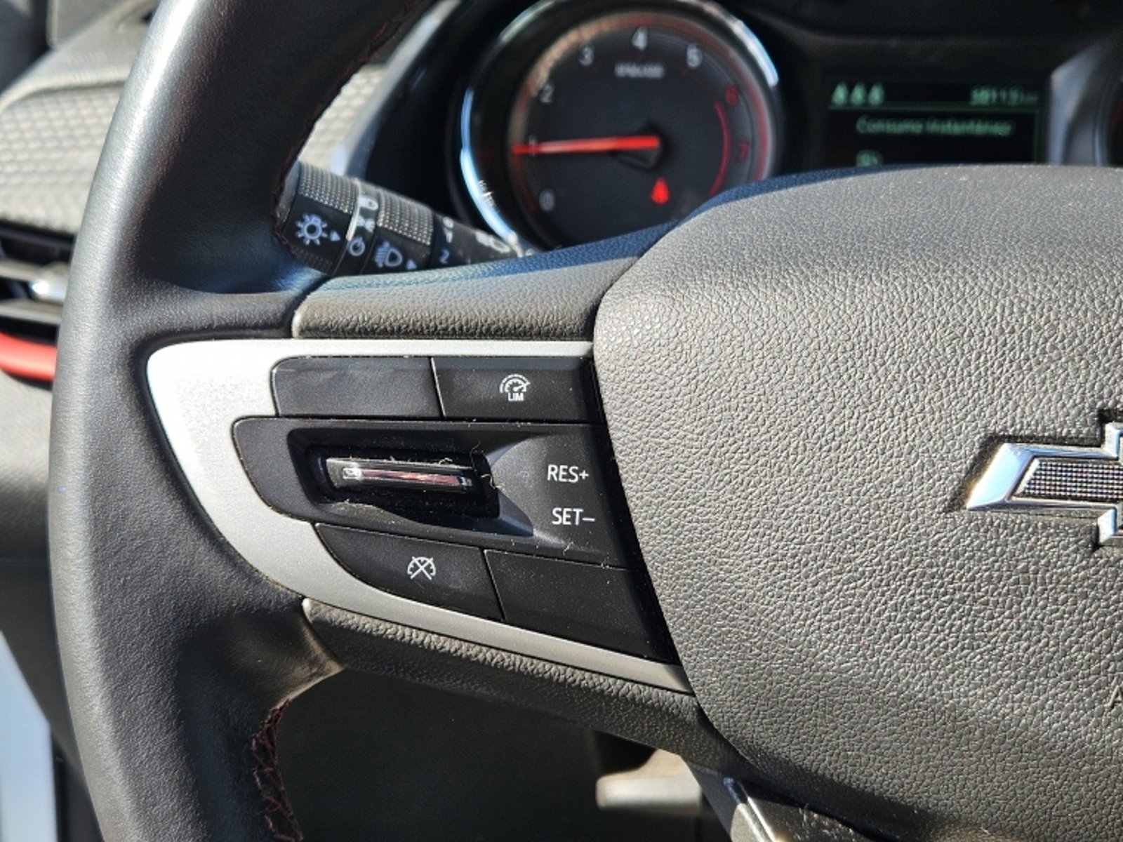 CHEVROLET ONIX RS 1.0T MT 2025 - Imagen 18 de 20
