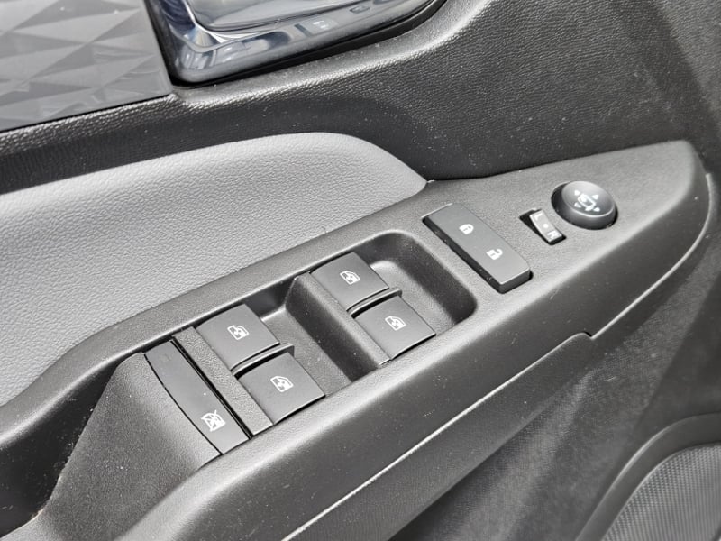 Chevrolet COLORADO 2.8 LTZ AT 4X4 DIESEL 2025 - Imagen 14 de 20
