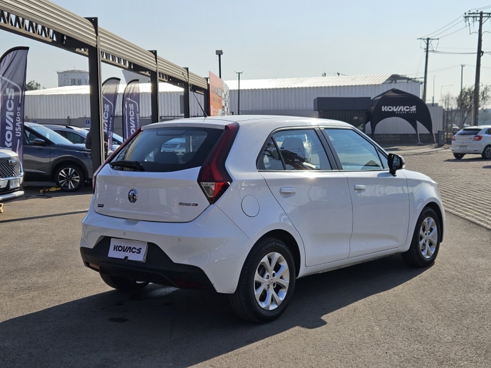 MG 3 1.5  COM  AT 2023 - Foto 4 de 17