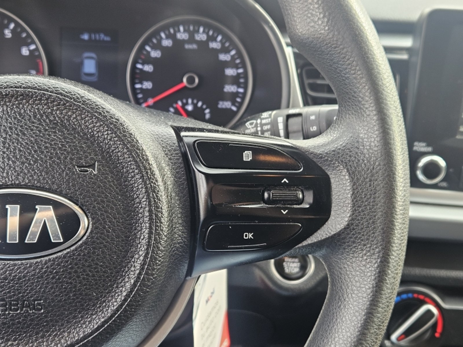 KIA RIO 5 EX 1.4 MT 2021 - Imagen 19 de 20