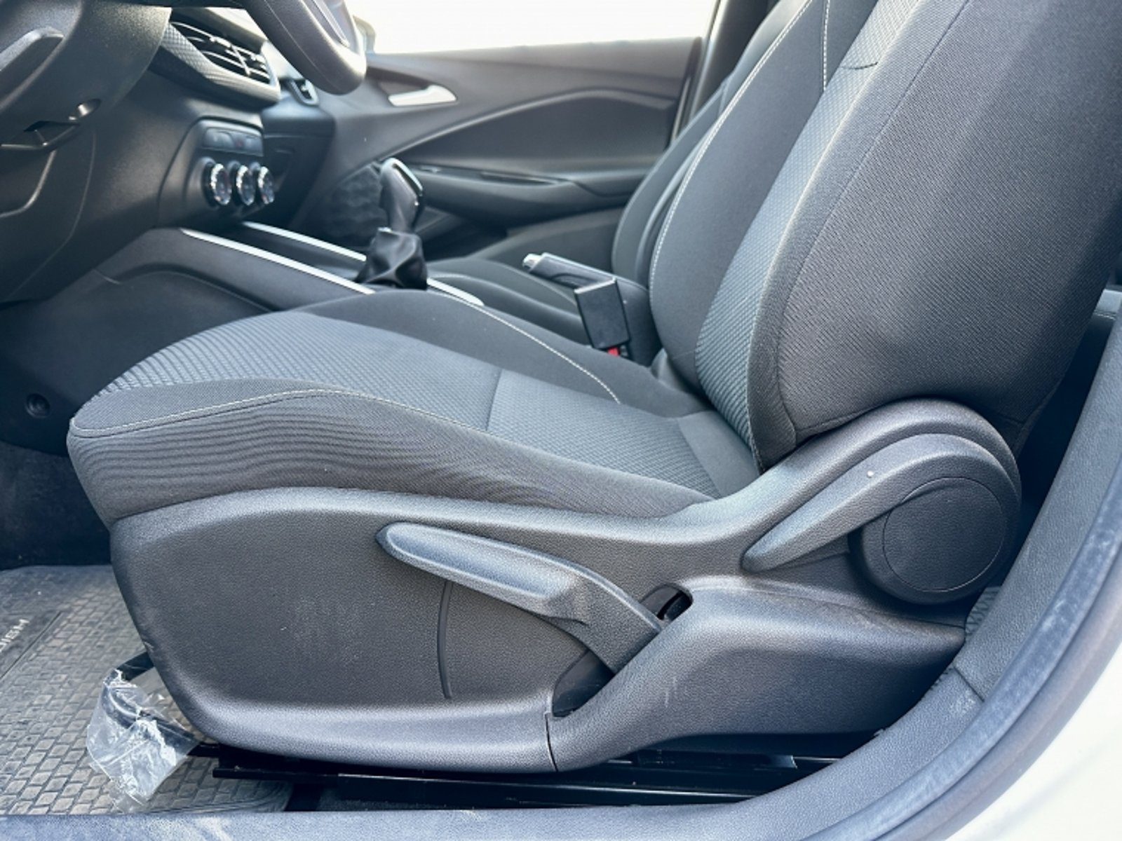 CHEVROLET ONIX 1.0 HB LTZ P2 MT 2025 - Imagen 16 de 20