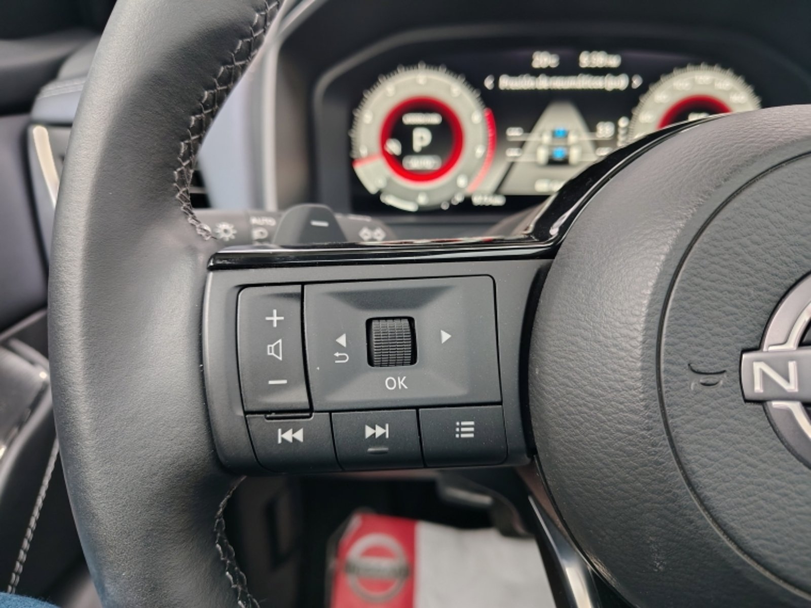 NISSAN QASHQAI 1.3T EXCLUSIVE 4X4 2025 - Imagen 20 de 20