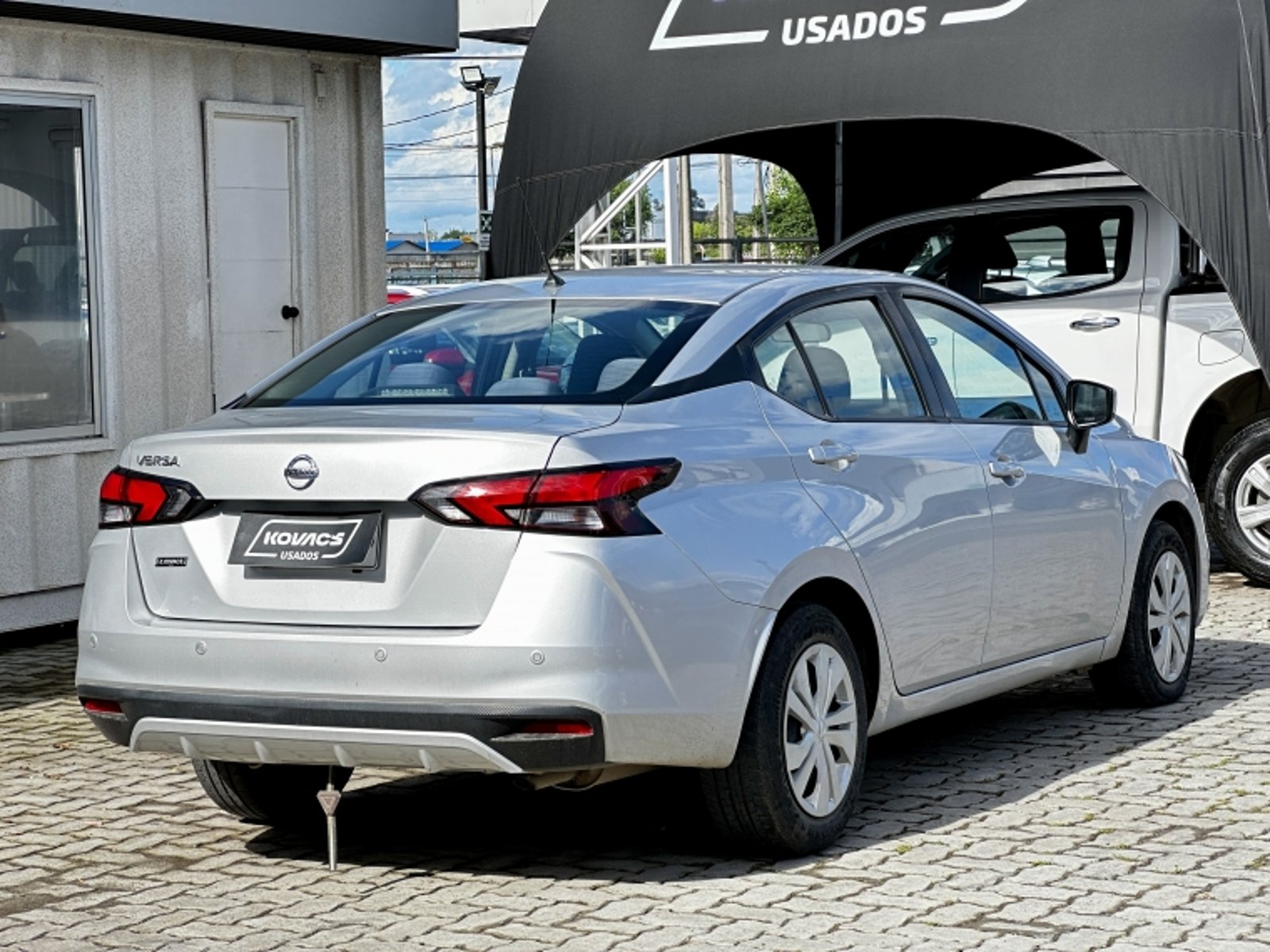 Nissan VERSA 1.6 MT 2021 - Foto 5 de 18