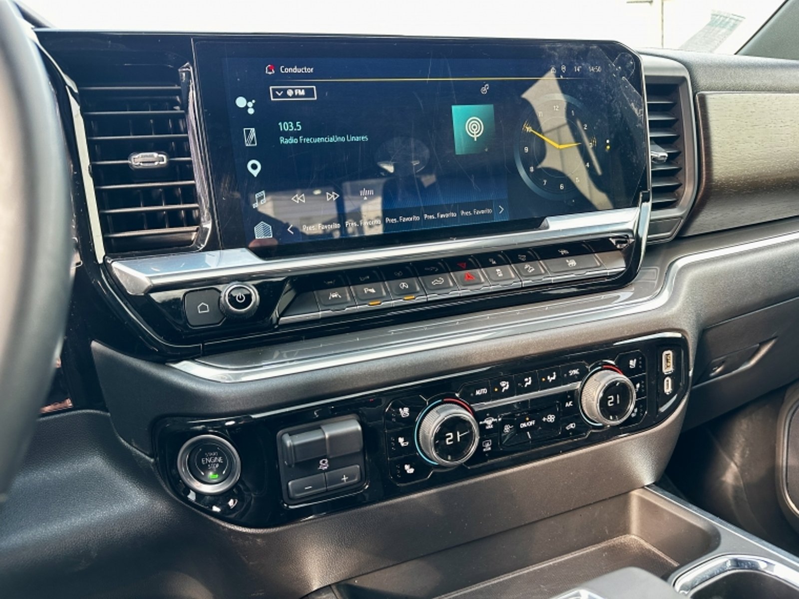 CHEVROLET SILVERADO 3.0 AUT 2025 - Imagen 14 de 20