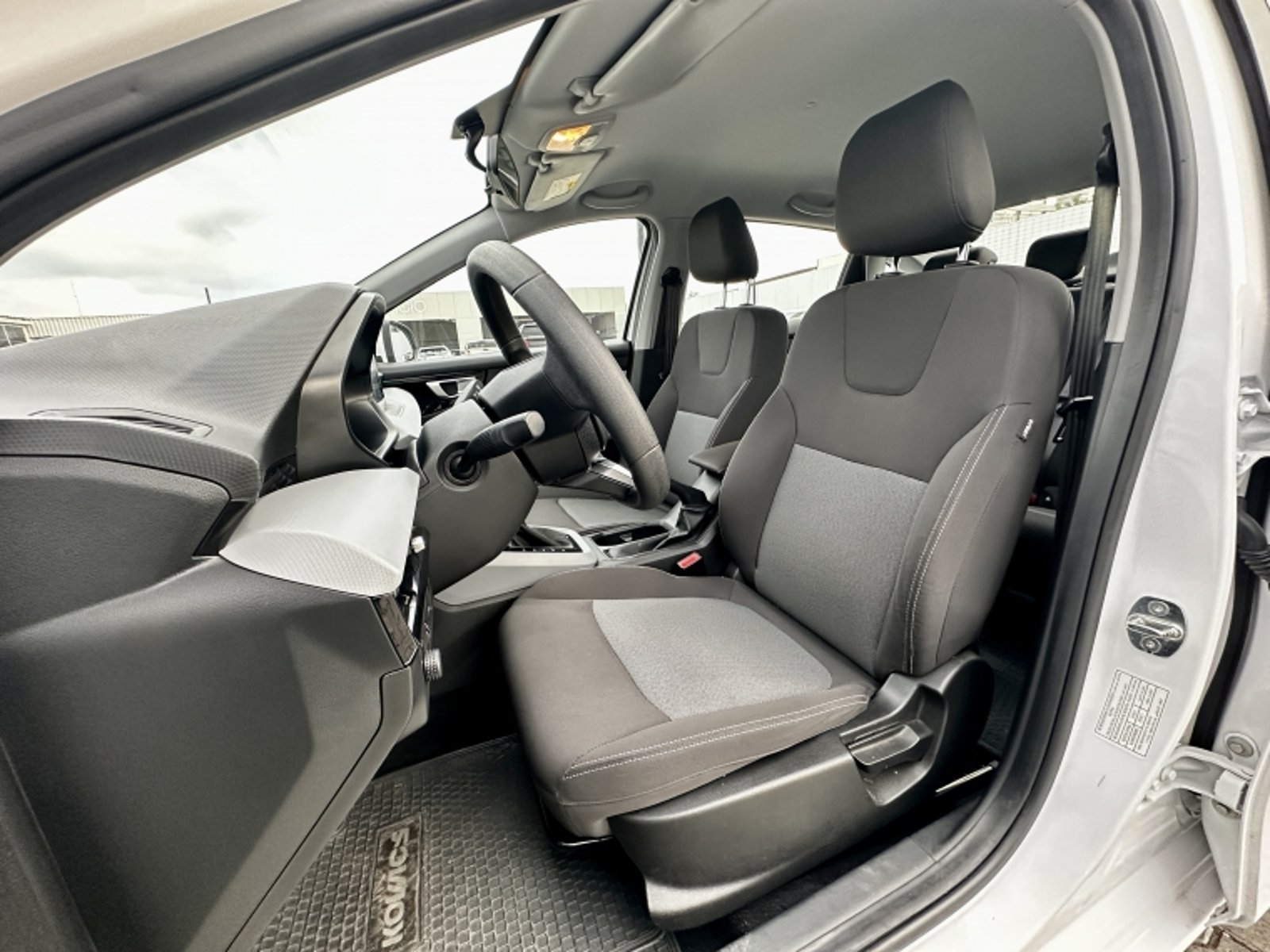 CHEVROLET SAIL 1.5 AT 2024 - Imagen 9 de 18