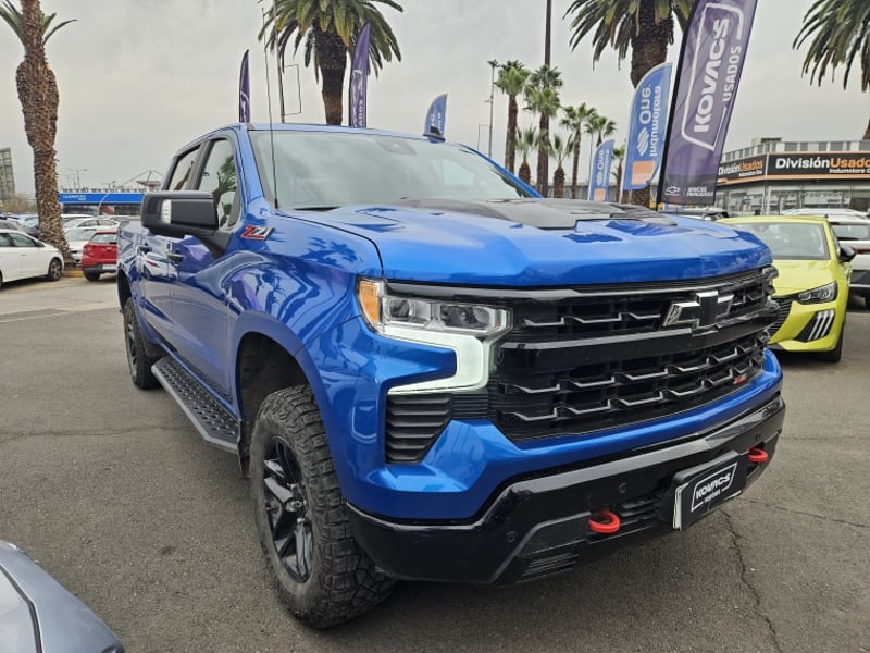 Chevrolet SILVERADO SILVERADO 5.3L LT TB AT AWD 2024 - Imagen 3 de 20
