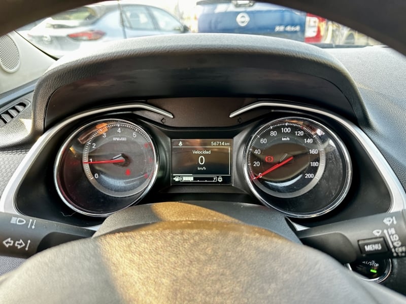 Chevrolet ONIX SEDAN LTZ 1.0 MT 2023 - Imagen 11 de 18