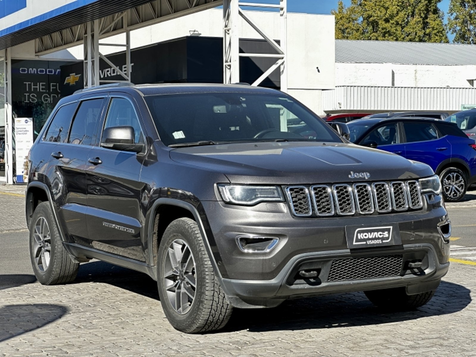 JEEP GRAND CHEROKEE 3.0 LAREDO AT 4X4 DIESEL 2020 - Imagen 3 de 20