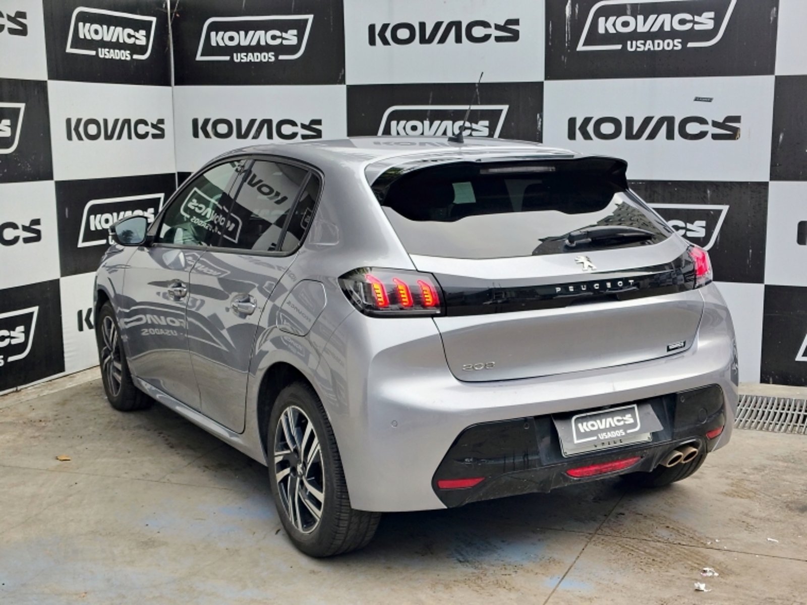 PEUGEOT 208 1.2  ALLURE  PACK  PURETECH 130 AT 2024 - Imagen 18 de 20