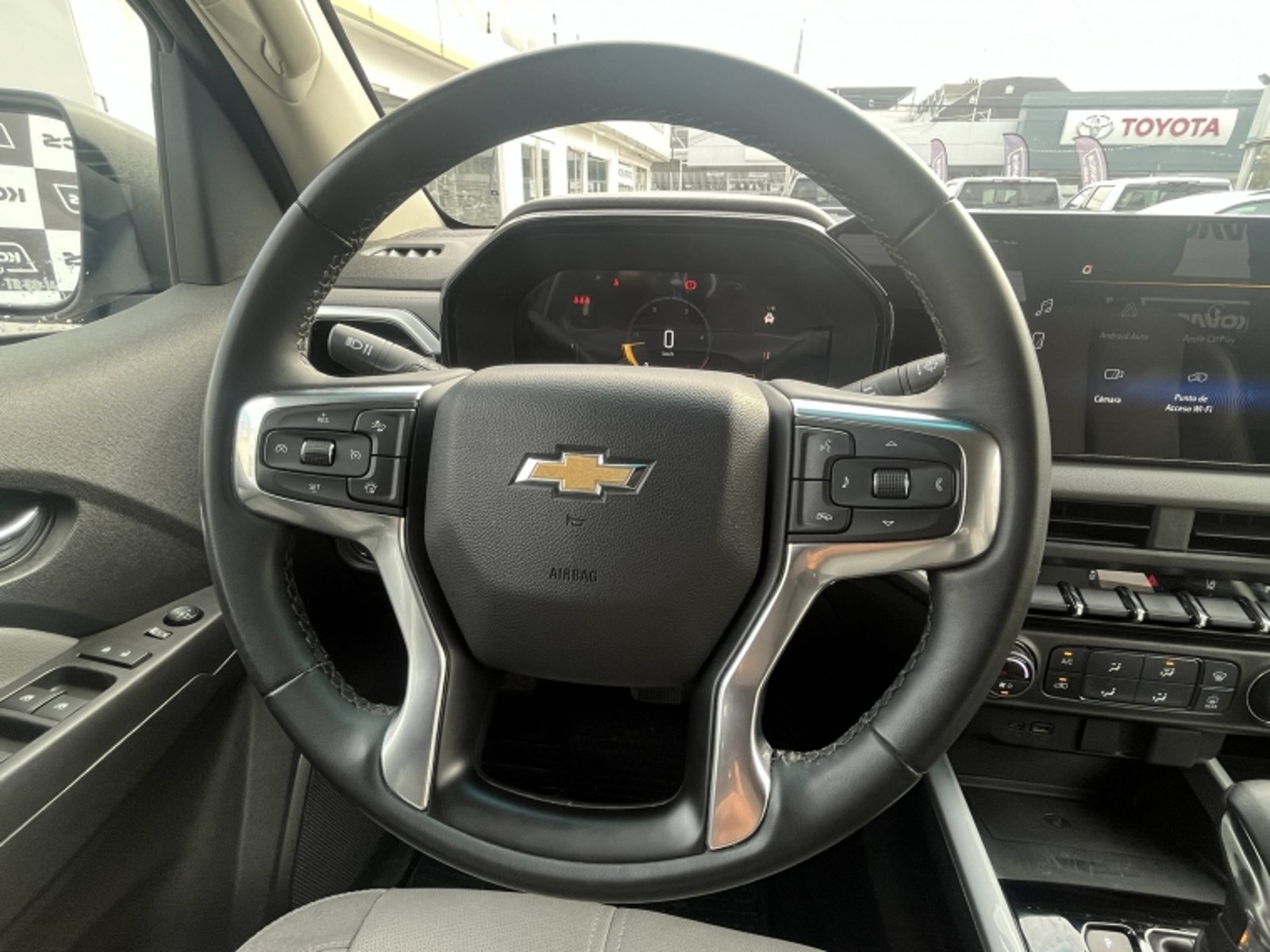 CHEVROLET SILVERADO TD HC AT 4WD S 2025 - Imagen 16 de 20