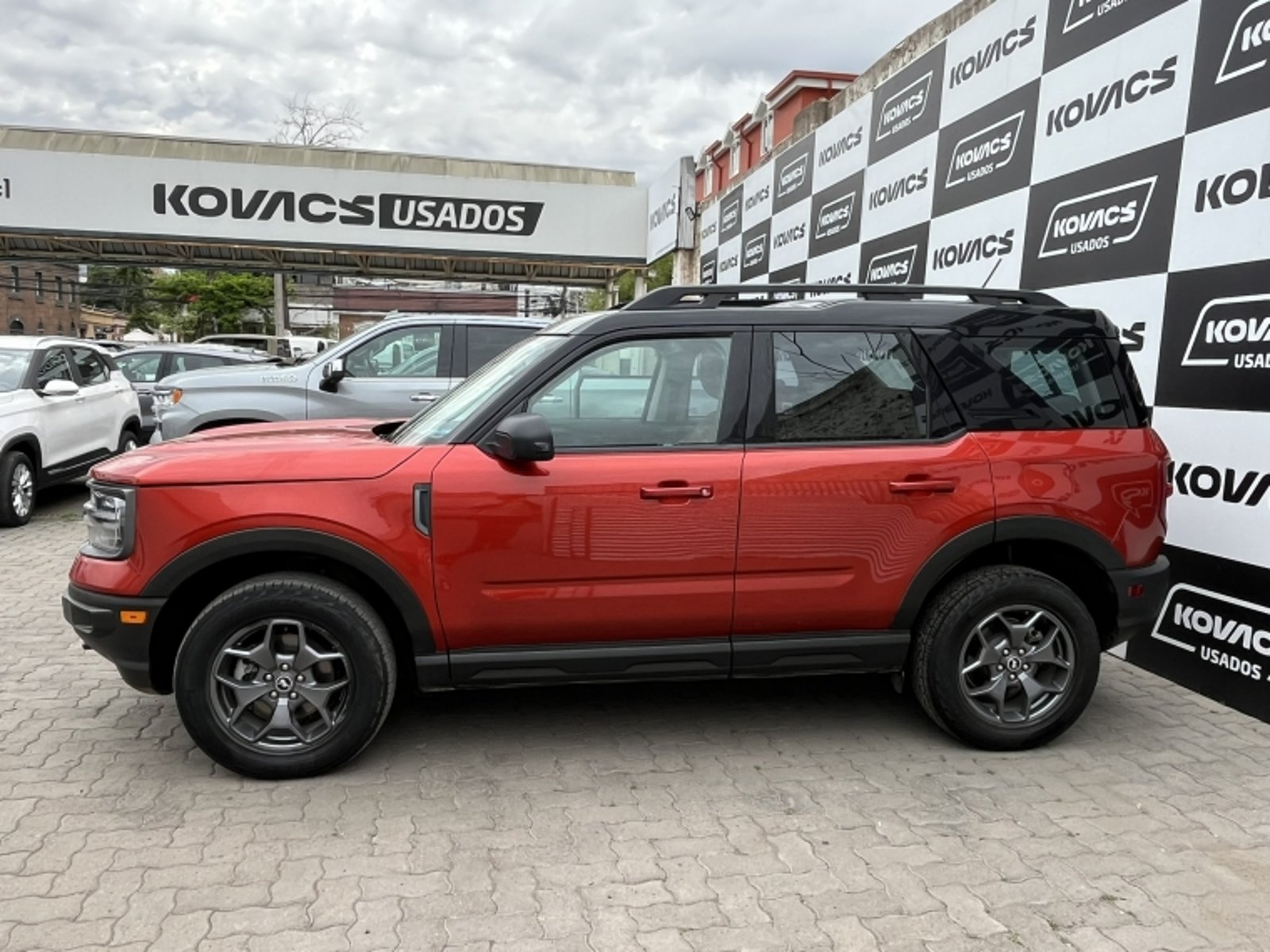 Ford BRONCO 2.0 WILDTRAK AT 4X4 2023 - Foto 4 de 20