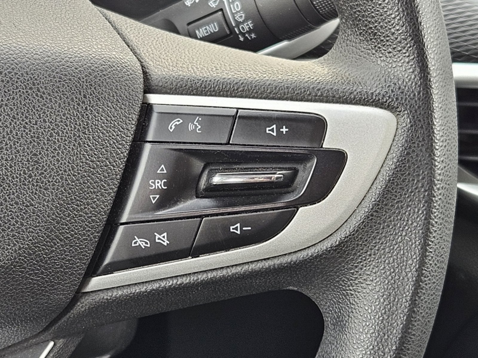 CHEVROLET TRACKER LTZ P AT 2022 - Imagen 16 de 20