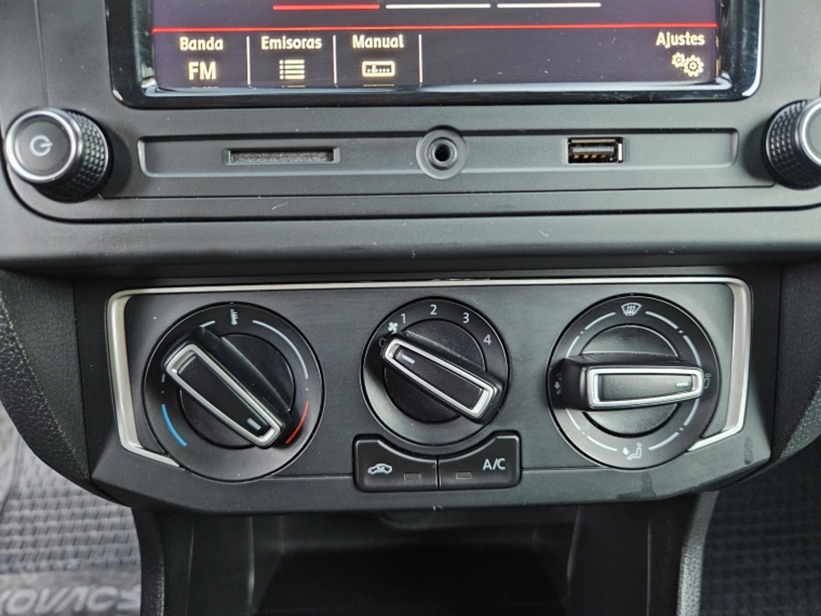 VOLKSWAGEN GOL 1.6  HIGHLINE MT 2023 - Imagen 20 de 20