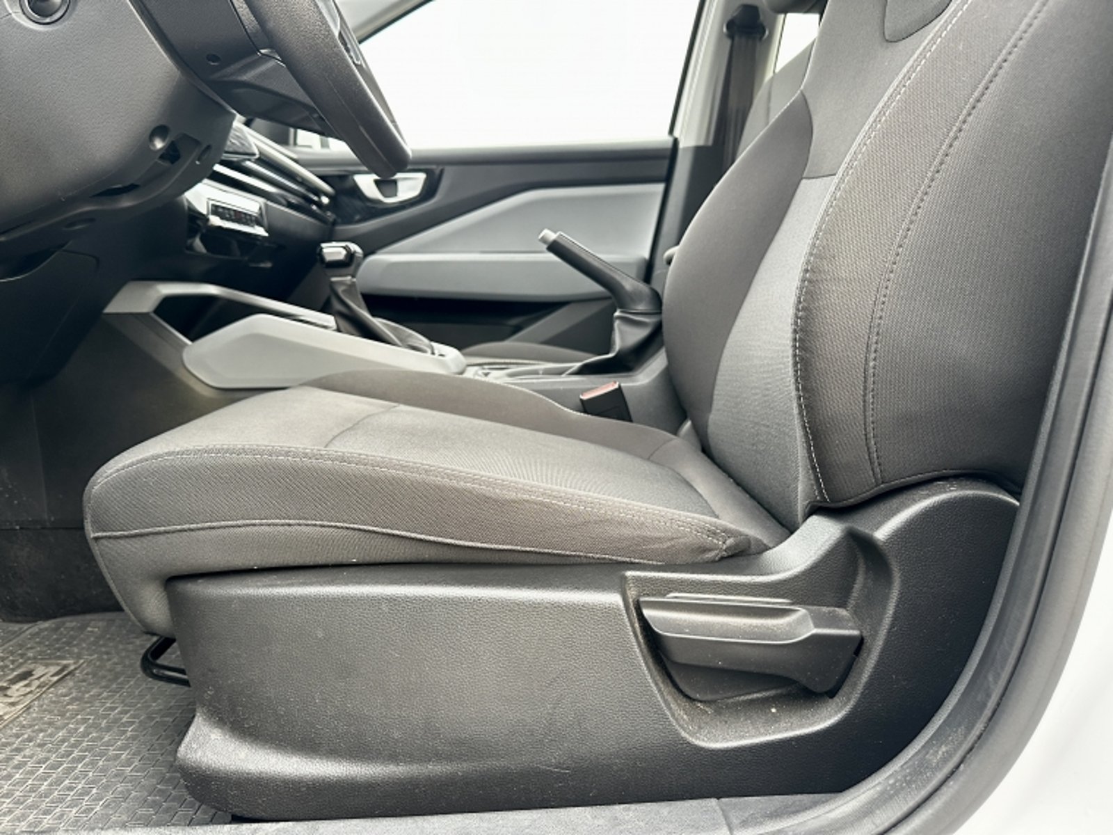 CHEVROLET SAIL 1.5 AT 2024 - Imagen 16 de 18