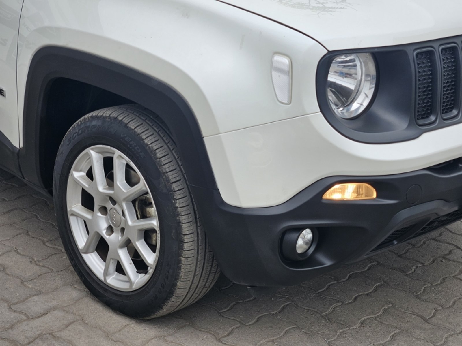 JEEP RENEGADE SPORT LX AT 2023 - Imagen 7 de 20