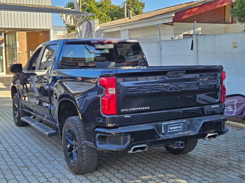 Chevrolet SILVERADO SILVERADO CC DCAB 4X4 5.3 AUT 2024 - Imagen 16 de 18