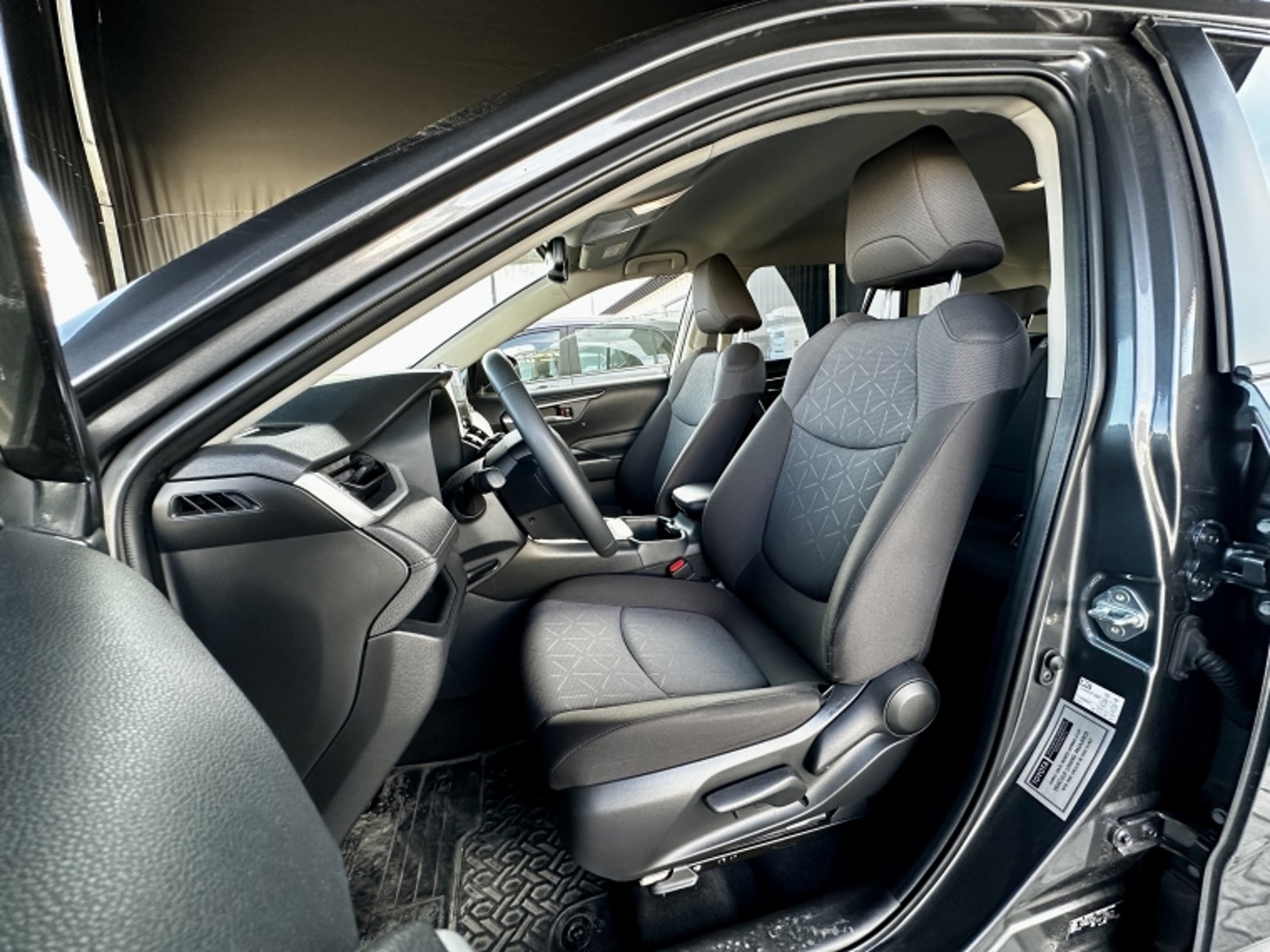 Toyota RAV4 HV 2.5 AUT 2025 - Imagen 9 de 18