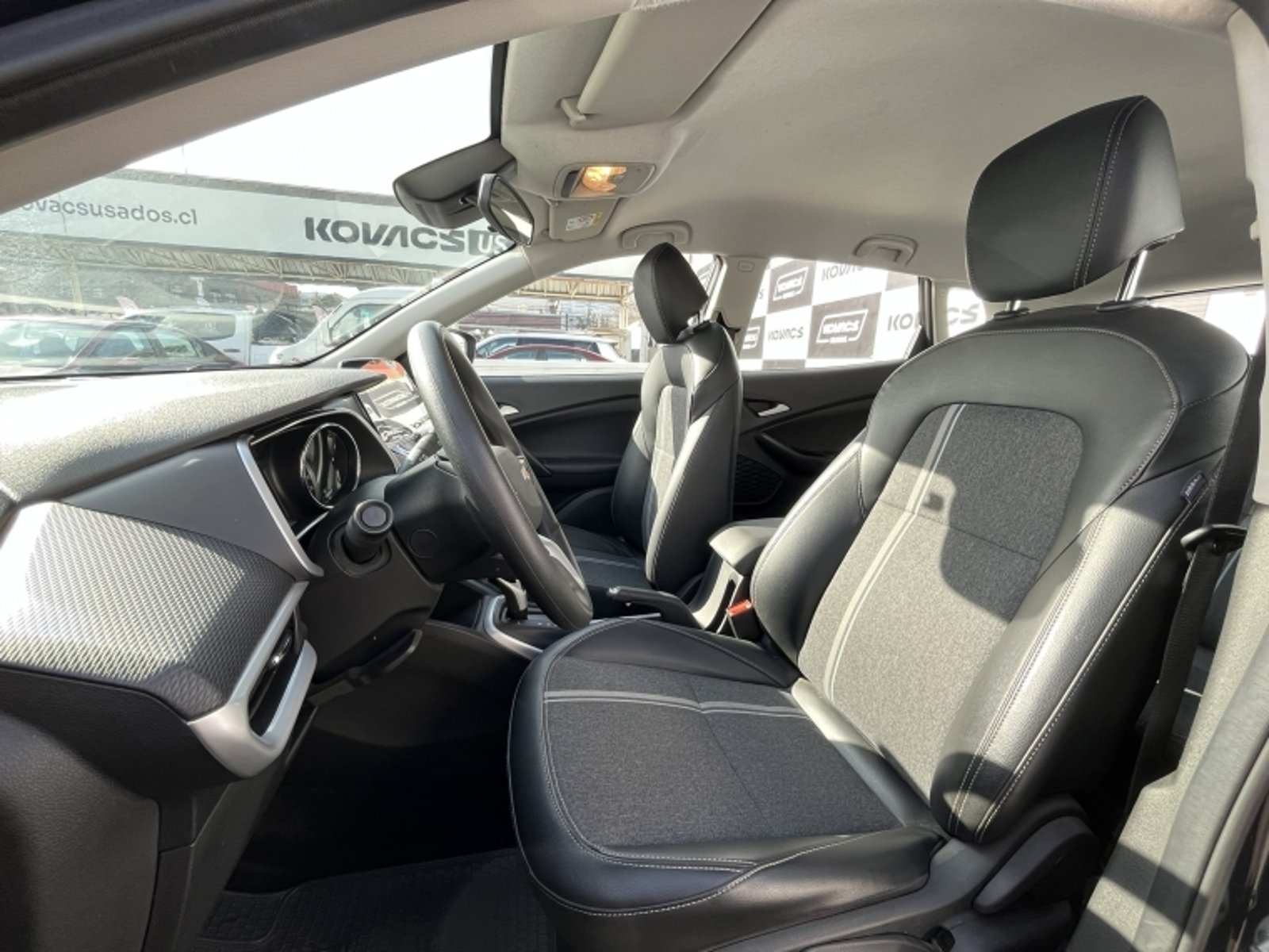 CHEVROLET TRACKER LTZ AT 2024 - Imagen 13 de 20
