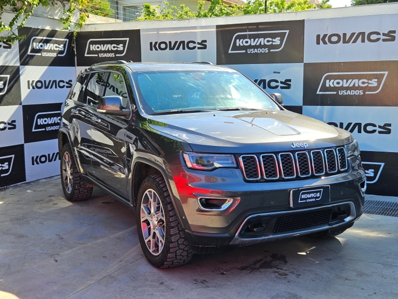 Jeep GRAND CHEROKEE 3.6 LIMITED  LX AT  4X4 2021 - Foto 4 de 20