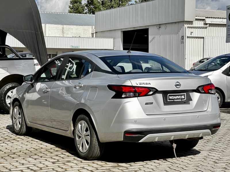 Nissan VERSA 1.6 MT 2021 - Imagen 7 de 18