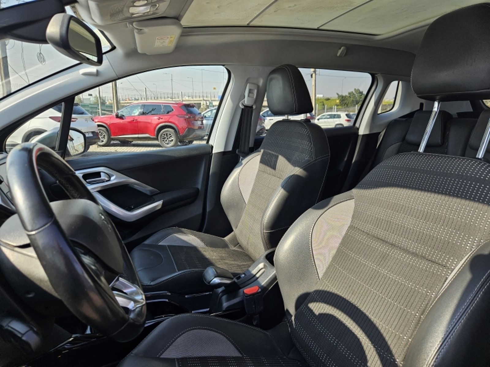 PEUGEOT 2008 ALLURE 1.5 HDI AUT 2008 - Imagen 16 de 20