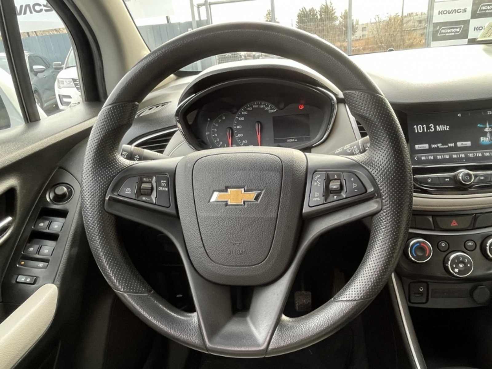 CHEVROLET TRACKER TRACKER LT 1.8 2018 - Imagen 18 de 20