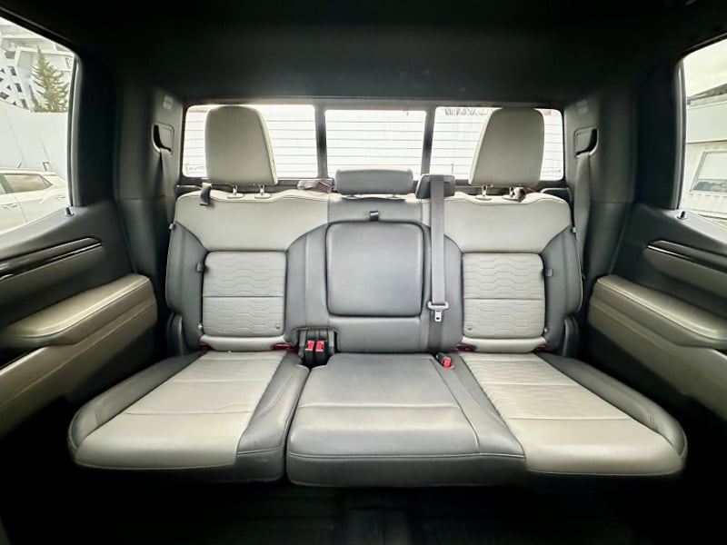 Chevrolet SILVERADO 6.2 AUT 2024 - Imagen 19 de 20