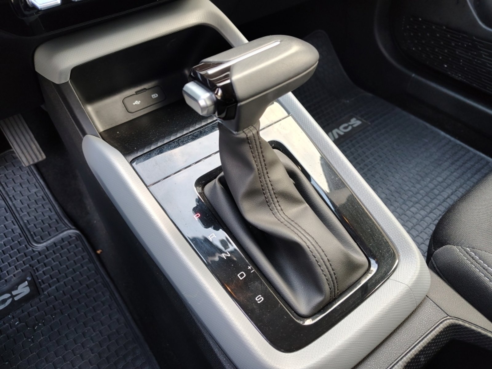 CHEVROLET SAIL 1.5  HB  LTZ  AT 2026 - Imagen 16 de 20