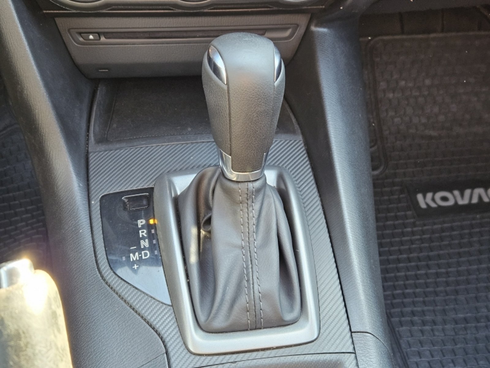 Mazda 3 S L AT 1.6 2018 - Imagen 12 de 18