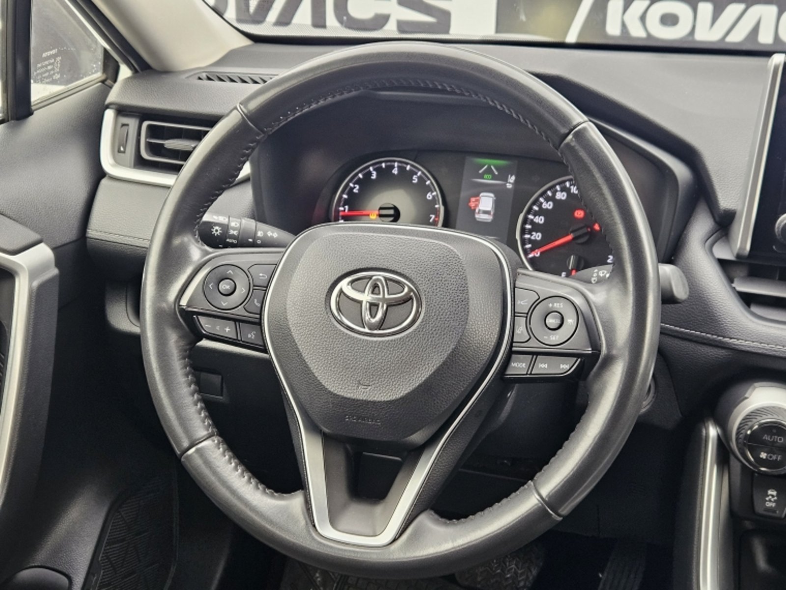 Toyota RAV4 2.0 XLE SAFETY SENSE AT 2023 - Imagen 10 de 20