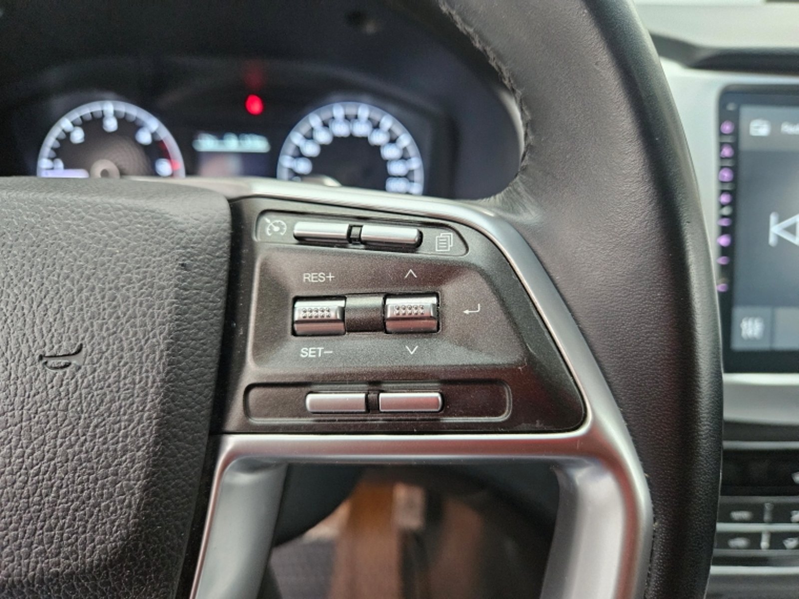 SsangYong REXTON 2.2  GLX AT DIESEL 2024 - Imagen 13 de 19