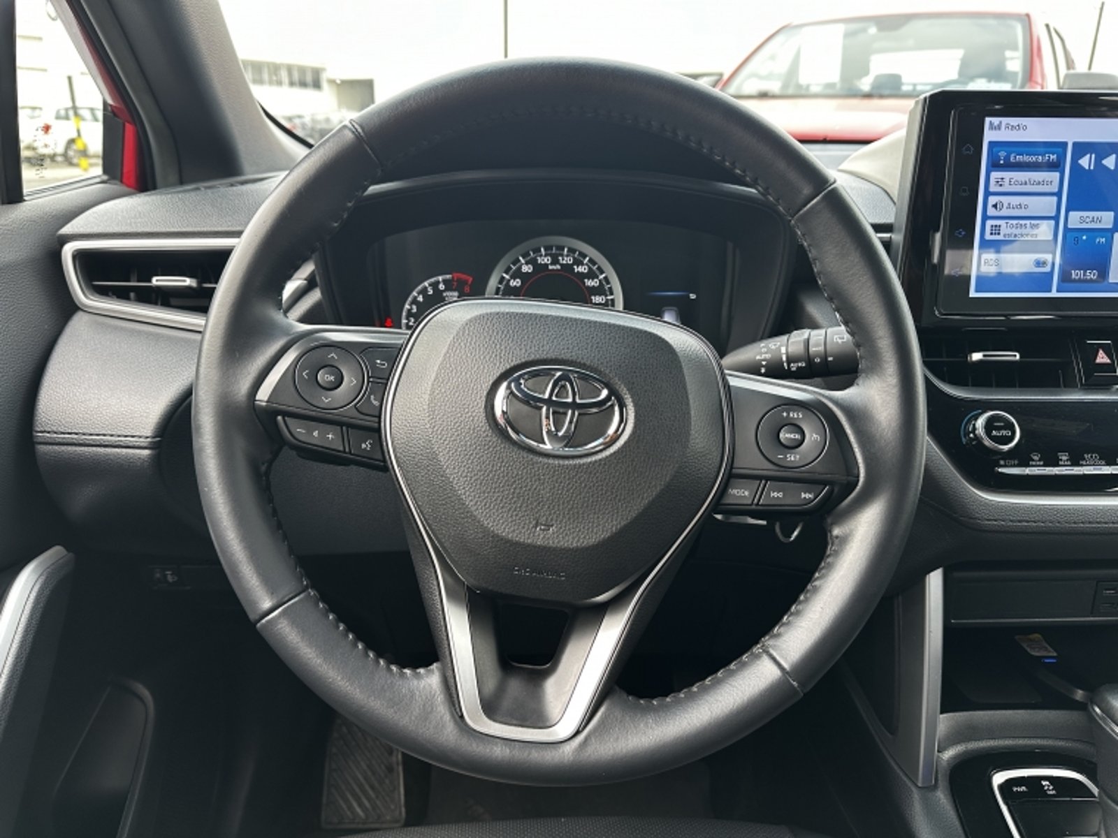 TOYOTA COROLLA 2.0 AUT 2023 - Imagen 10 de 18