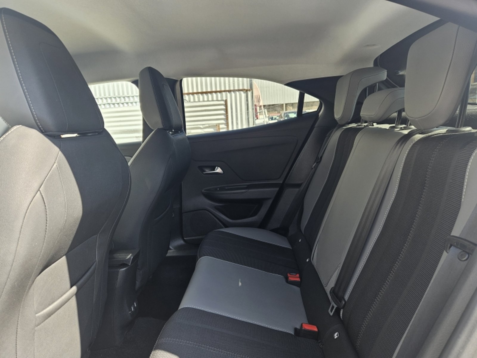 OPEL MOKKA ELEGANCE MT 2024 - Imagen 8 de 20